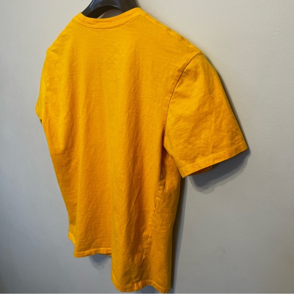 Tom and Jerry Yellow T-Shirt Tee Shirt Men’s Women’s Medium Pre-Owned - Picture 4 of 8